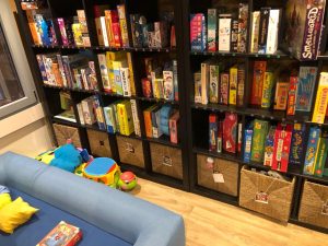 découvrez les meilleurs bars à jeux à lyon pour une soirée conviviale entre amis avec une large sélection de jeux de société et une ambiance chaleureuse.