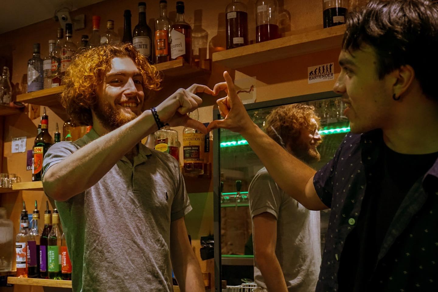 découvrez les meilleurs bars à jeux de montpellier pour une soirée conviviale entre amis, avec une large sélection de jeux de société et une ambiance chaleureuse.
