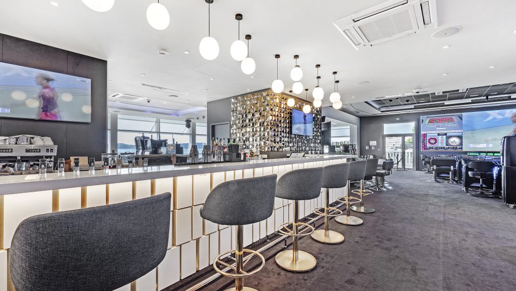 découvrez pourquoi le casino barrière sainte-maxime est l'endroit idéal pour vivre une expérience de jeu unique alliant divertissement, confort et ambiance conviviale.