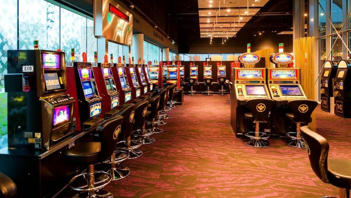 découvrez le casino de riom : profitez d'une large gamme de jeux, consultez les horaires d'ouverture et découvrez les services proposés pour une expérience unique.