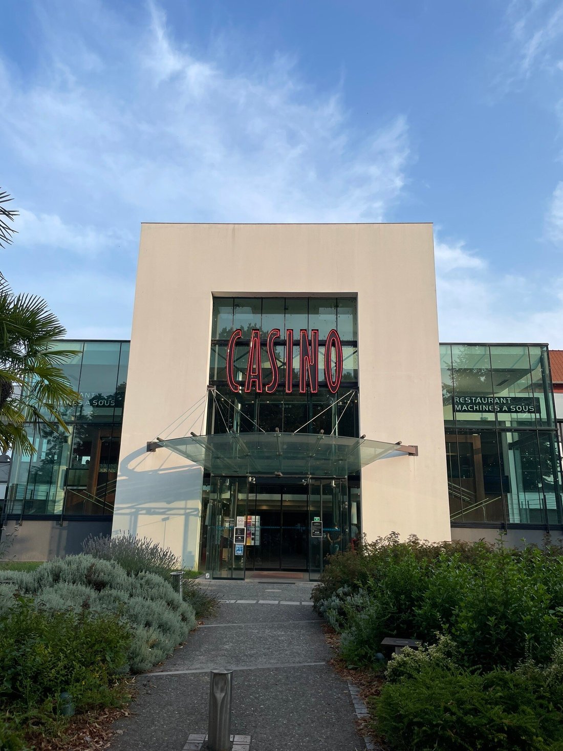 découvrez toutes les infos clés sur le casino de salies-du-salat : jeux, horaires, promotions et services pour une expérience de jeu unique.